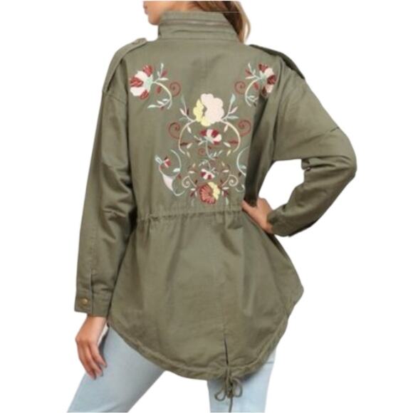 EN CREME women's Embroidered Olive Green Jacket - SIZE SMALL - Picture 4 of 16